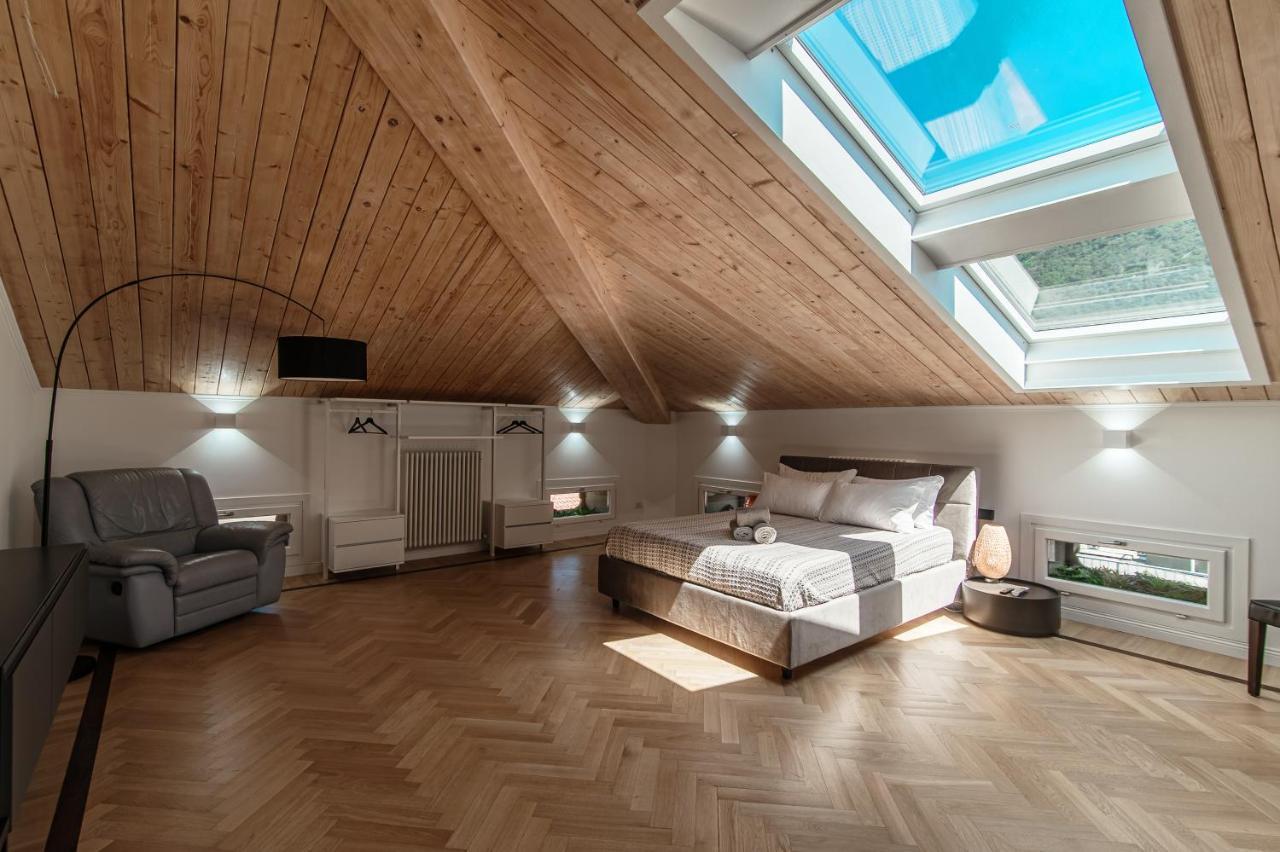 Attic 64 - The House Of Travelers Apartment Como Ngoại thất bức ảnh